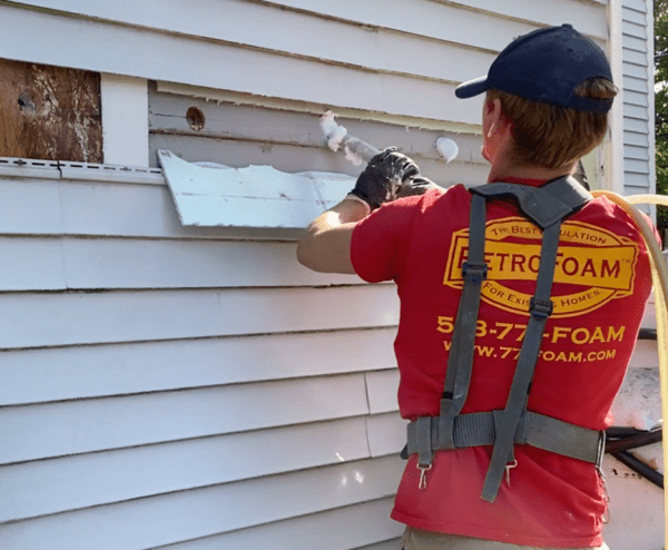 One Man – Inserting Siding With Shirt 2 RetroFoam Insulation
