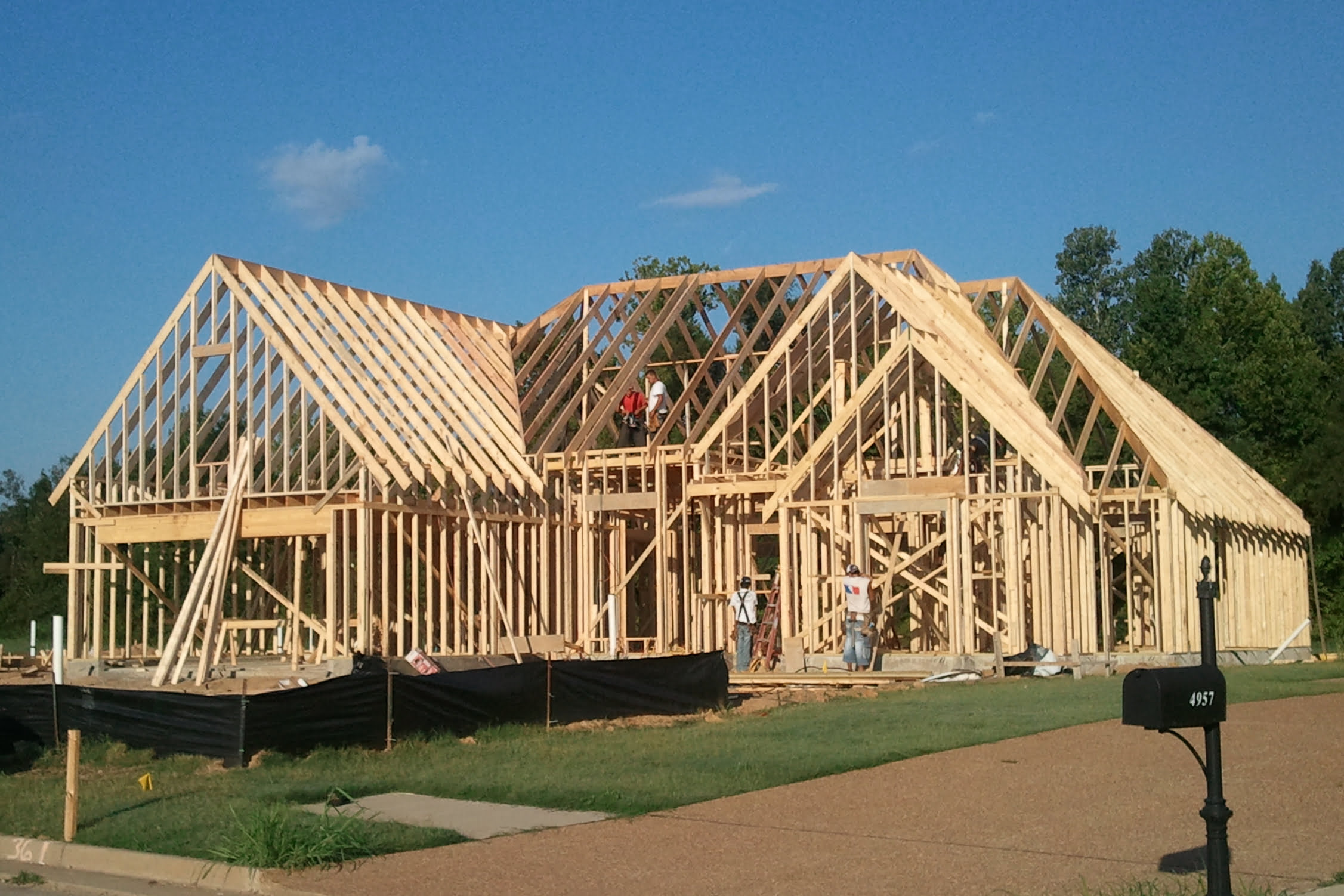 New Home Construction Insullation Pole Barn Spray Foam Insulation